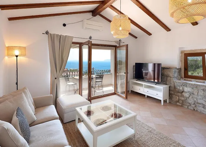 Villa Fani With Jacuzzi
